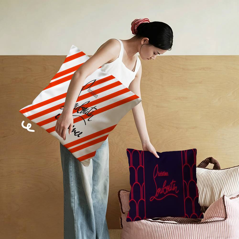 غطاء وسادة فاخر بشعار C-Christ - مراجعة Home Textiles Luxury وسعره